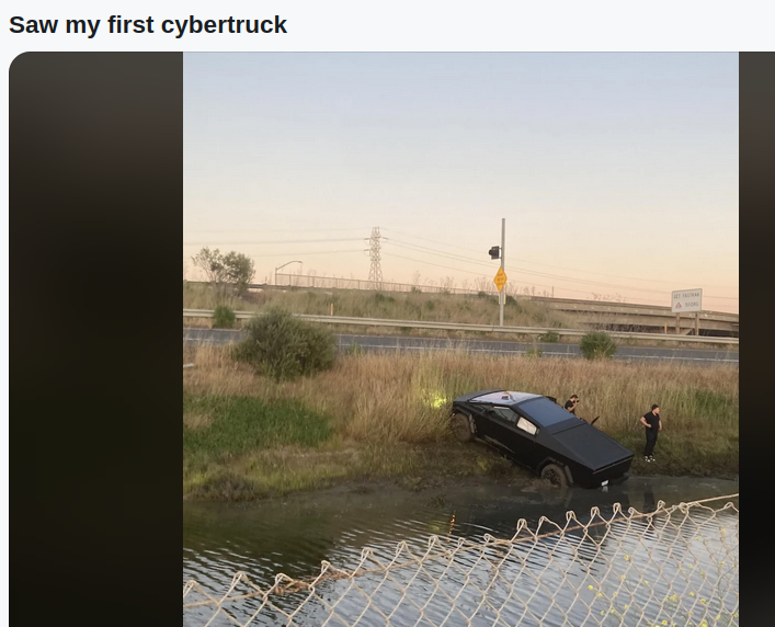 CYBER_TRUCK_CRASH.png