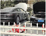 TESLA_MOTORS_SPONTANEOUS_COMBUSTION4_Elon_Musk_Corruption_And_Crappy_Engineering_Make_Tesla_Cars_So_Unsafe_.png